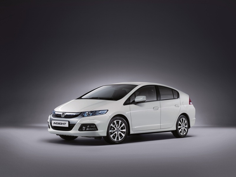 Autoesittely Honda Insight 2012