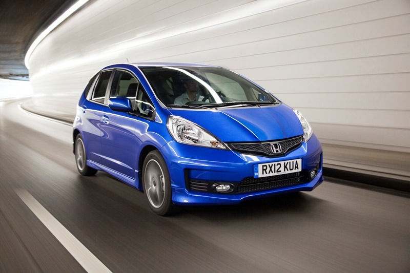 Autoesittely Honda Jazz 2014