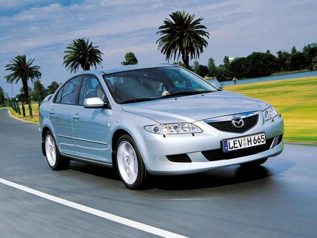 Autoesittely Mazda Mazda6 (2002)