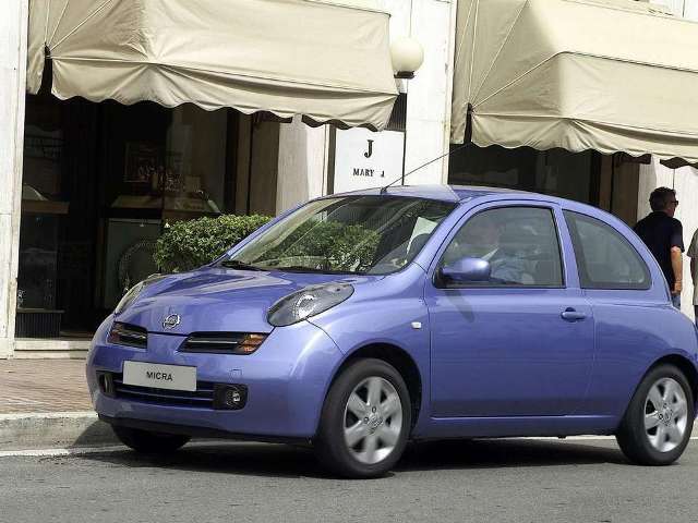 Autoesittely Nissan Micra 2003-2010