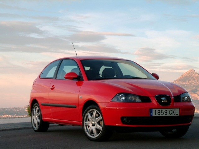 Autoesittely Seat Ibiza 2002-2007
