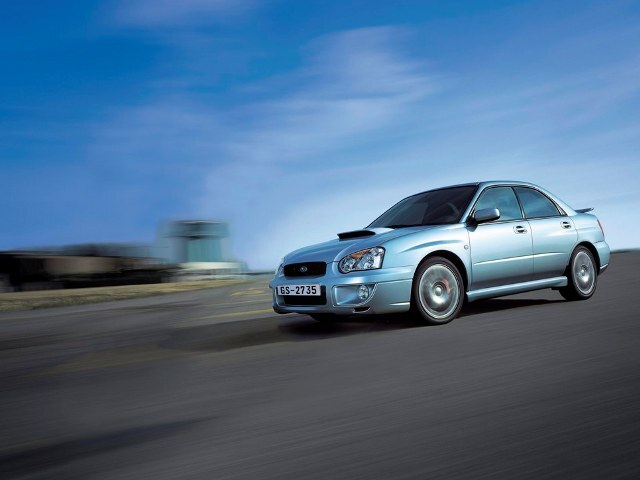 Autoesittely Subaru Imperaza (2003)