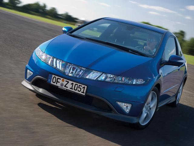 Autoesittely Honda Civic 2008-2009