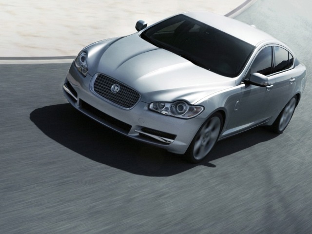 Autoarvio: Koeajossa Jaguar XF 2.7D V6 Luxury