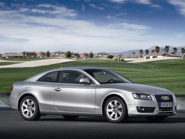 Autoesittely Audi A5 2007-2011