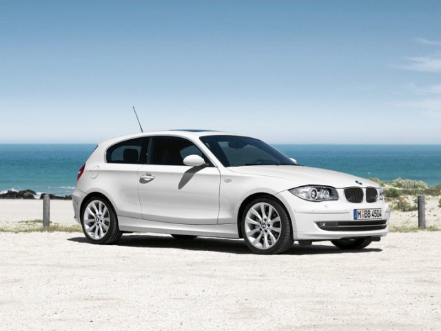 Autoesittely BMW 1-sarja 2008-2011