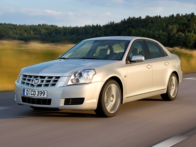 Autoesittely Cadillac BLS (2008)