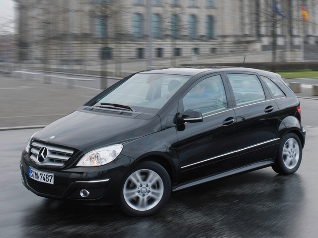 Autoarvio: Koeajossa Mercedes-Benz B 180 CDI