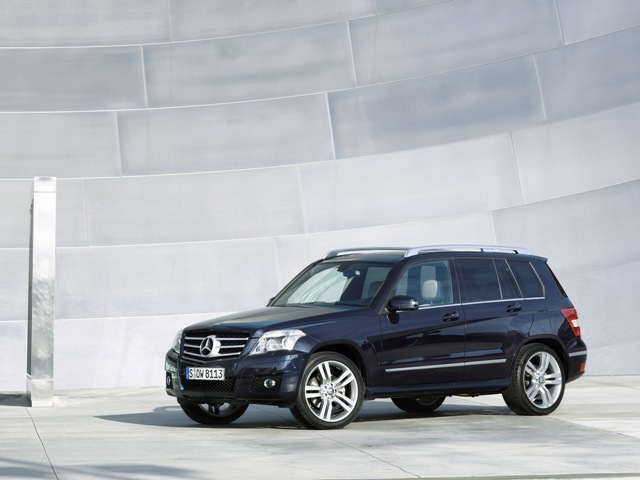 Autoesittely Mercedes Benz GLK (2009)