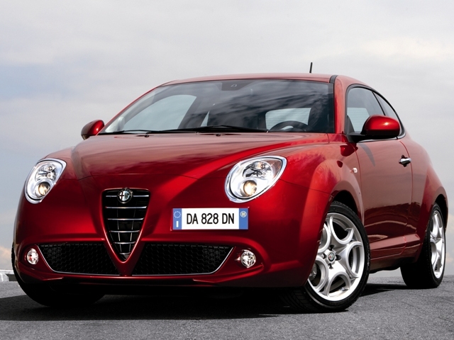Autoesittely Alfa Romeo MiTo 2012