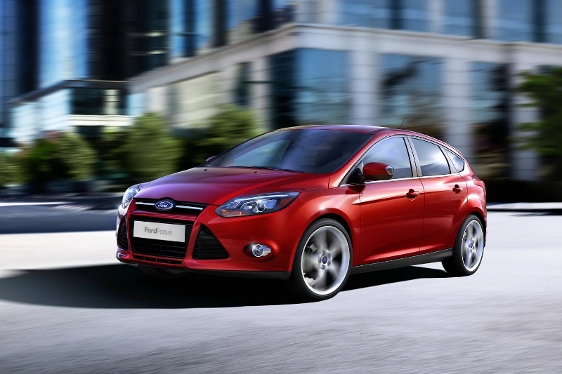 Autoesittely Ford Focus 2012