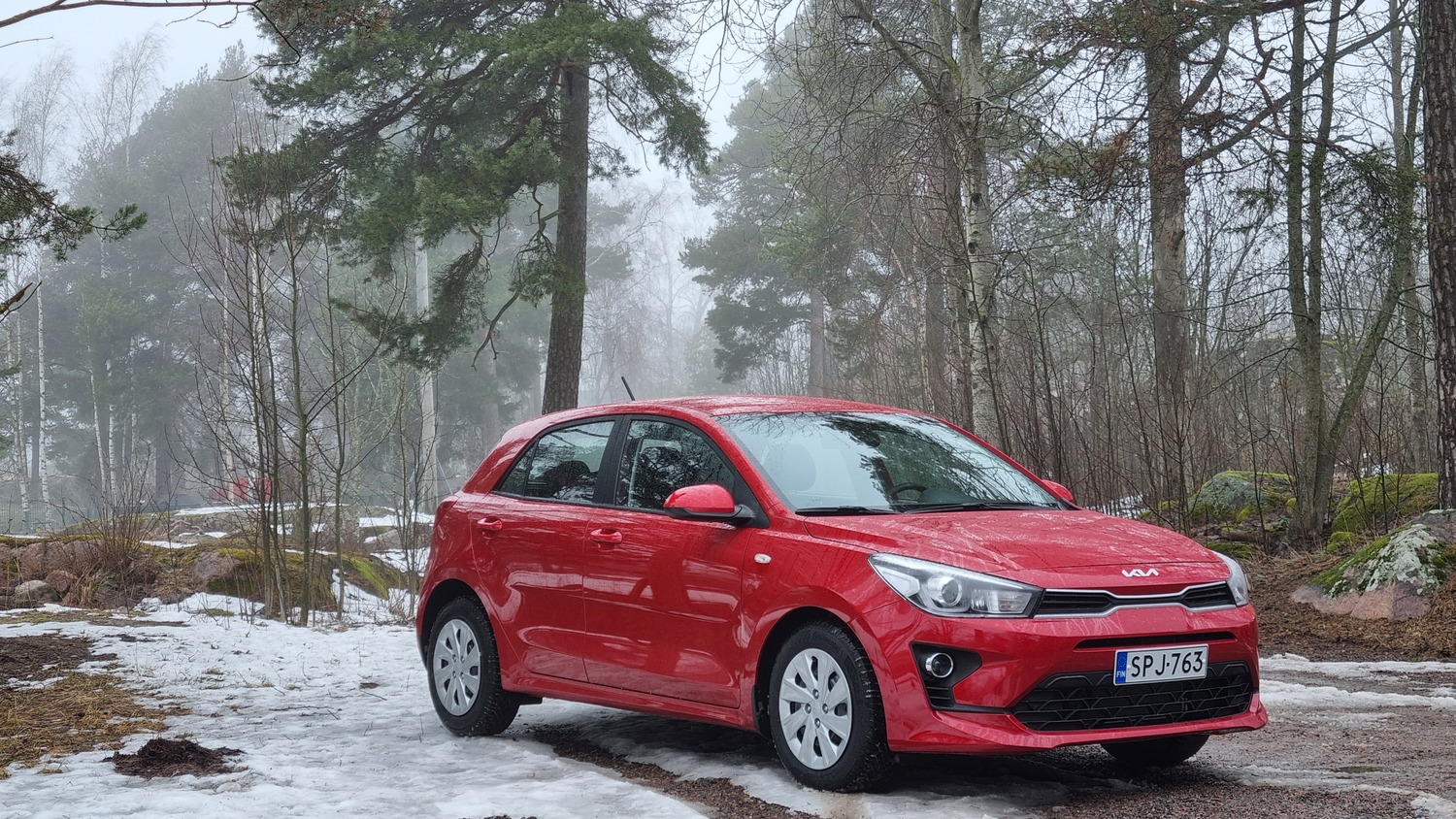 Koeajo: Kia Rio – Luotu kaupungin vilinään