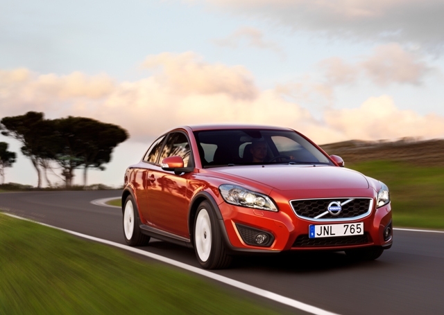 Autoesittely Volvo C30 2012