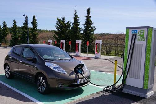 IL Koeajo: Nissan Leaf 30kWh tehoakulla