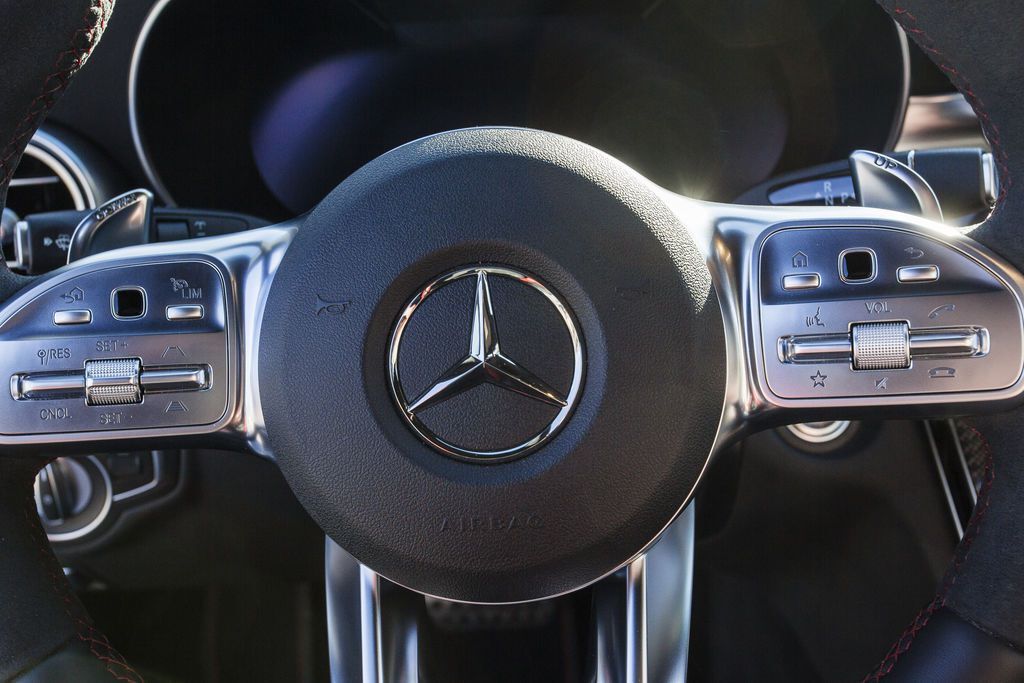 Suomalaiset laittoivat automerkit maineen osalta järjestykseen – katso miten oma autosi sijoittuu?