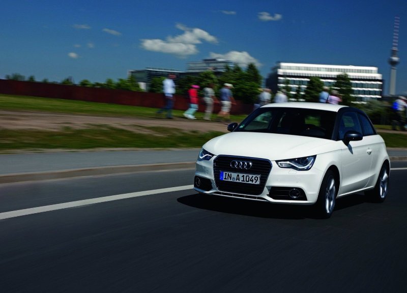 Autoesittely Audi A1 2012