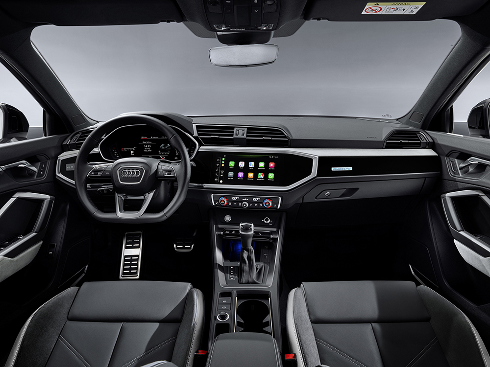 Audi Q3 SPortback ohjaamo