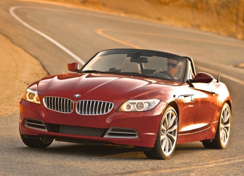 Autoesittely BMW Z4 2012