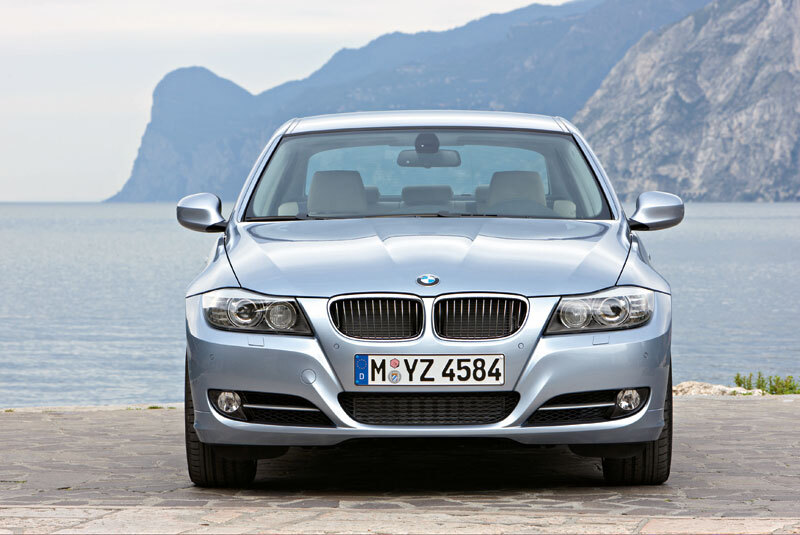Autoesittely BMW 3-sarja 2010-2011