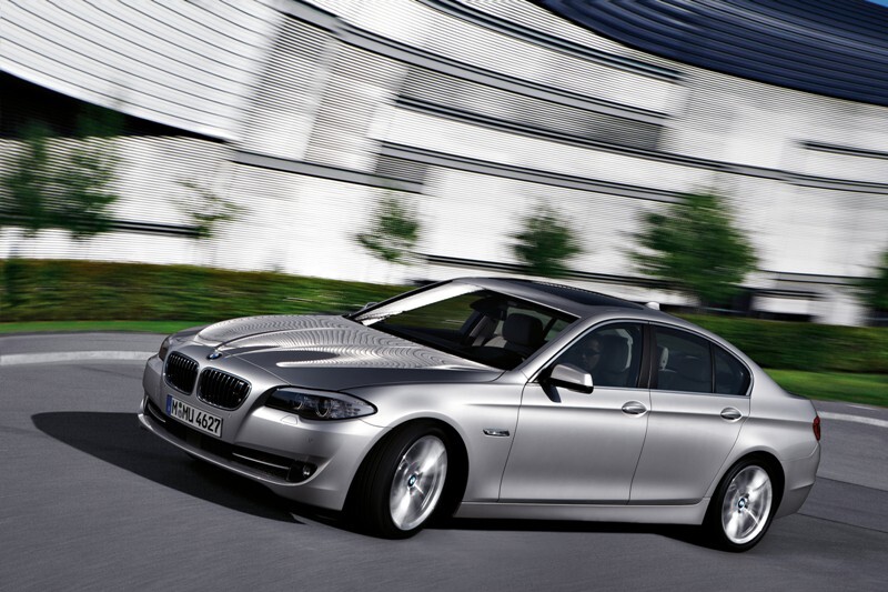 Autoesittely BMW 5-sarja 2012