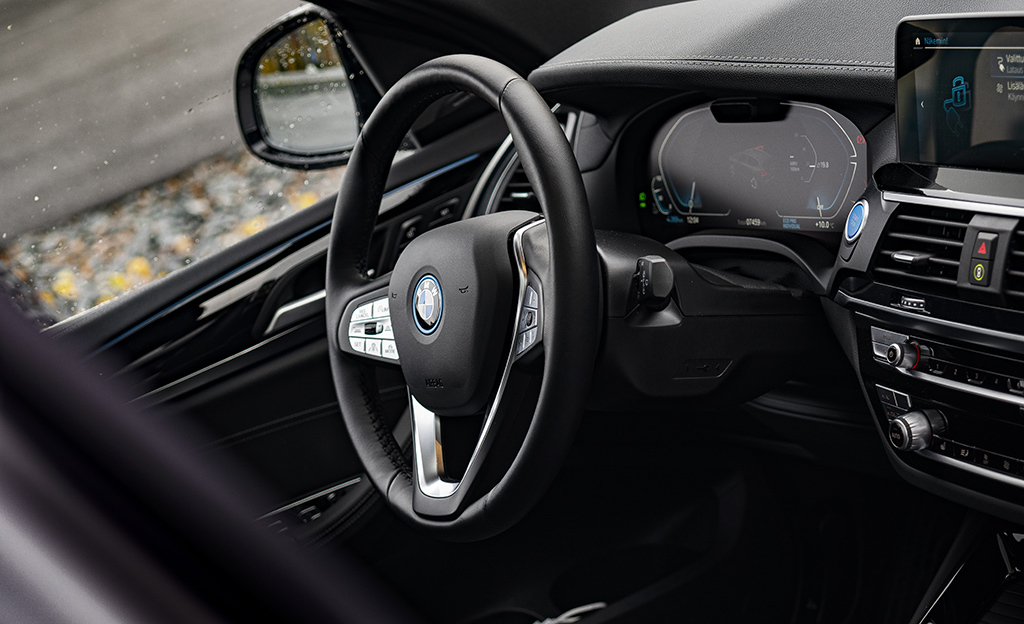 BMW iX3 ohjauspyörä