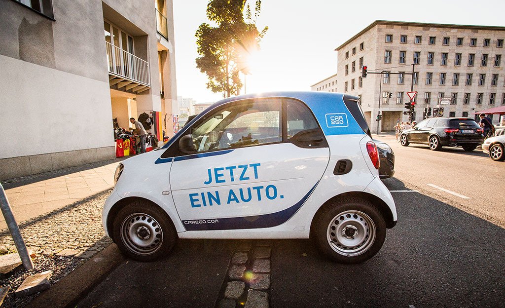 Yhteisk&auml;ytt&ouml;auto Car2Go