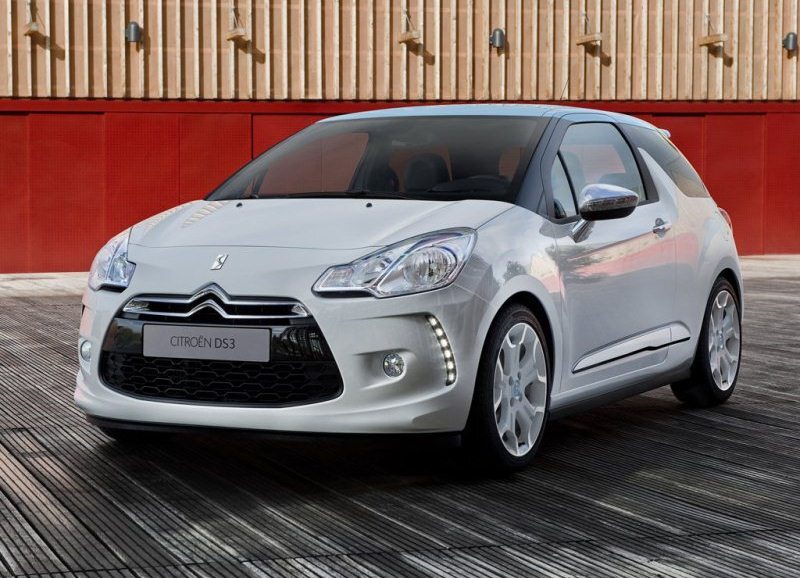 Autoesittely Citroën DS3 2012