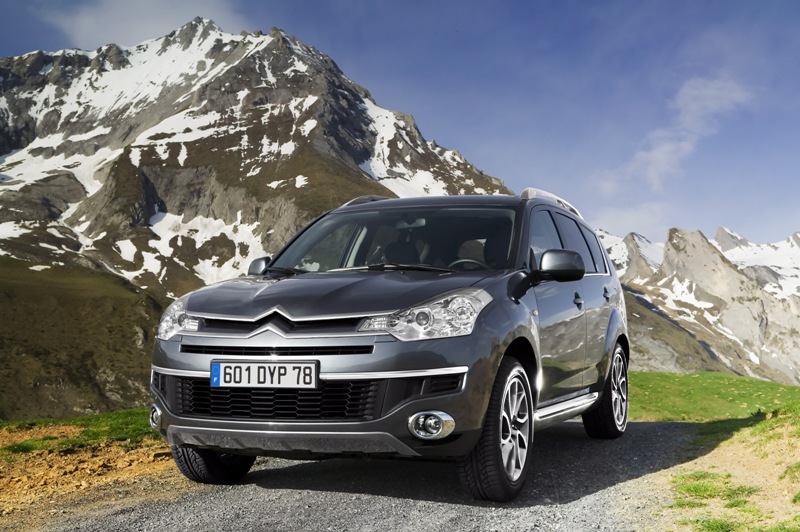 Autoesittely Citroën C-Crosser 2012