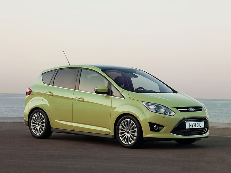 Autoesittely Ford C-MAX 2010
