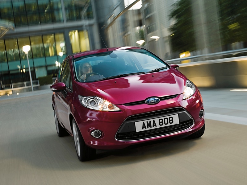 Autoesittely Ford Fiesta 2012