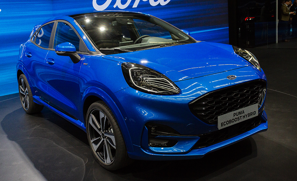 Ford Puma edestä