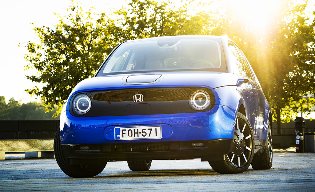 Honda e -t&auml;yss&auml;hk&ouml;auto