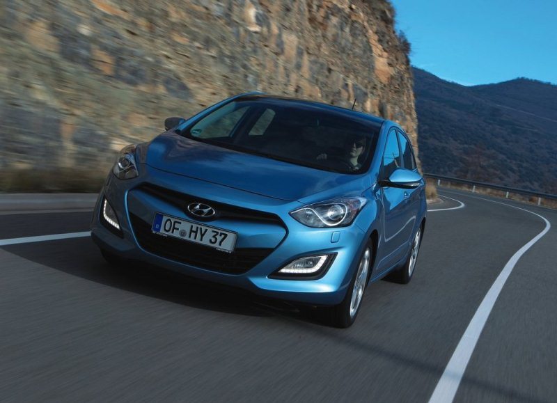 Autoesittely Hyundai i30 2012