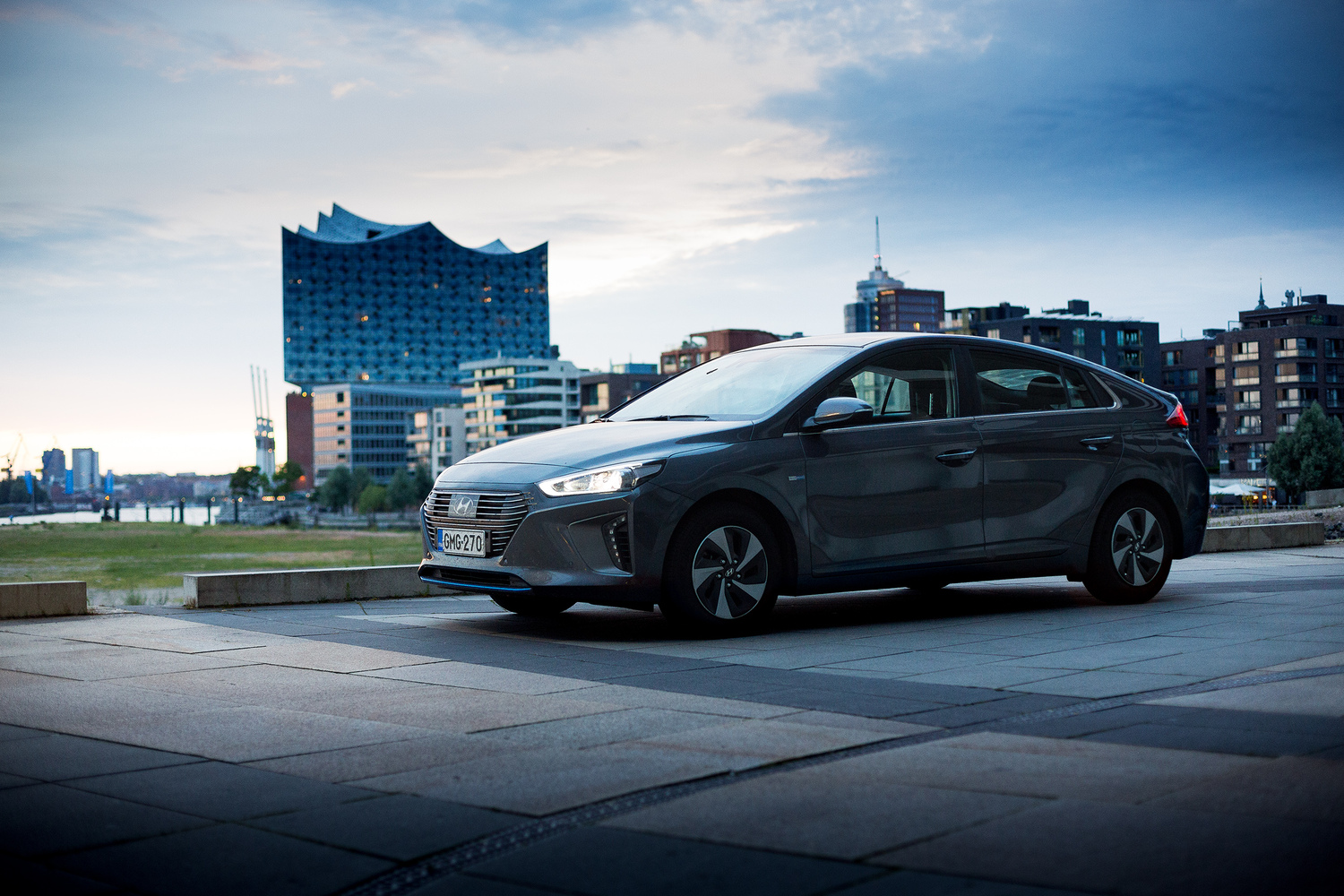 Hyundai IONIQ Hybrid