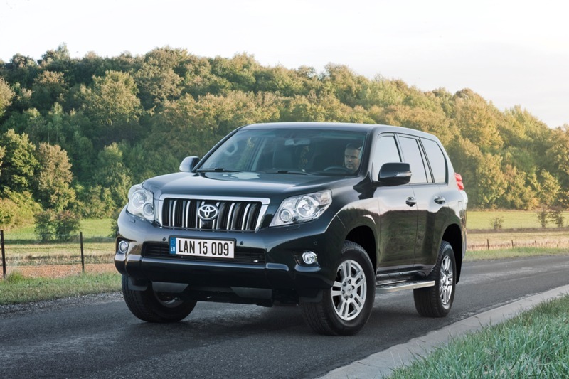 Autoesittely Toyota Land Cruiser 2010