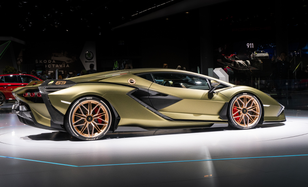 Lamborghini Sian maksaa noin 3,4 miljoonaa euroa