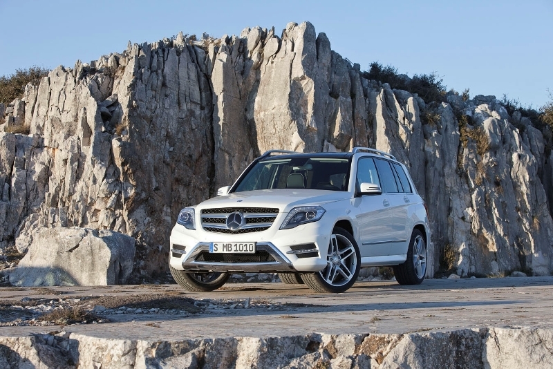 Autoesittely Mercedes-Benz GLK 2012