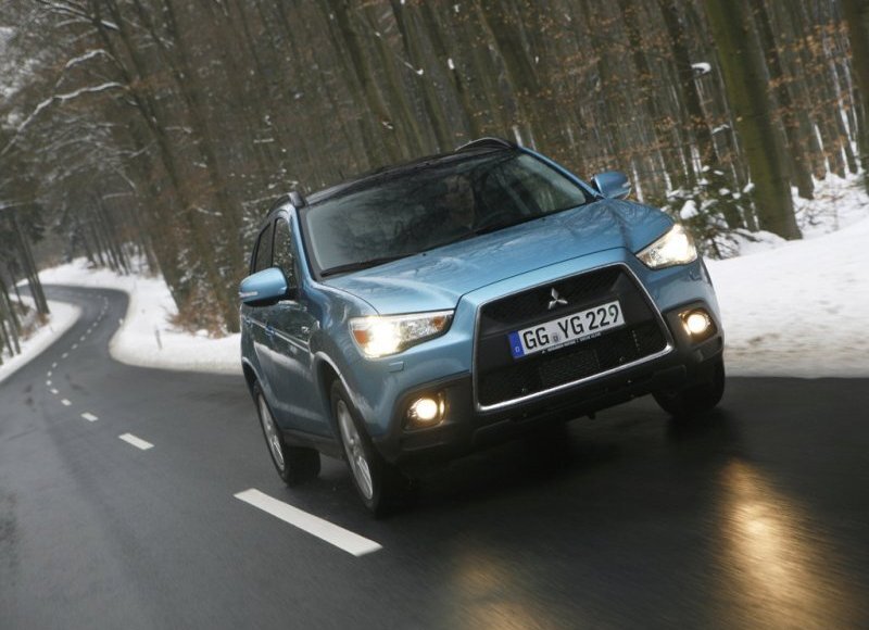 Autoesittely Mitsubishi ASX 2010