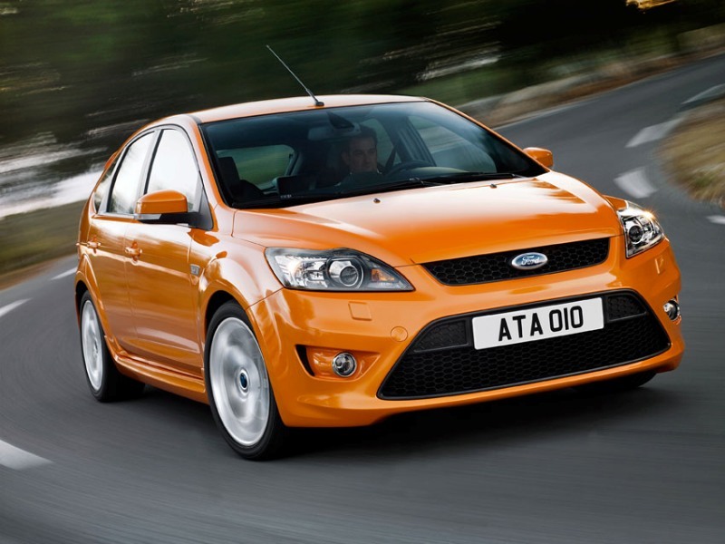 Autoesittely Ford Focus (2010)