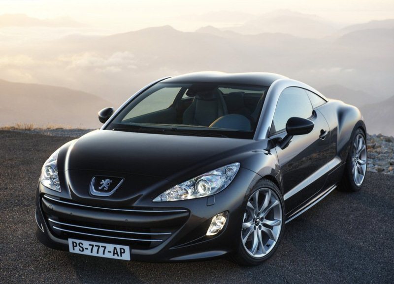 Autoesittely Peugeot RCZ 2012