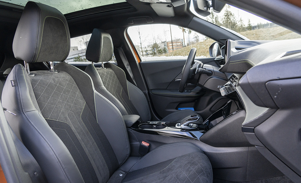 Peugeot 2008 istuimet