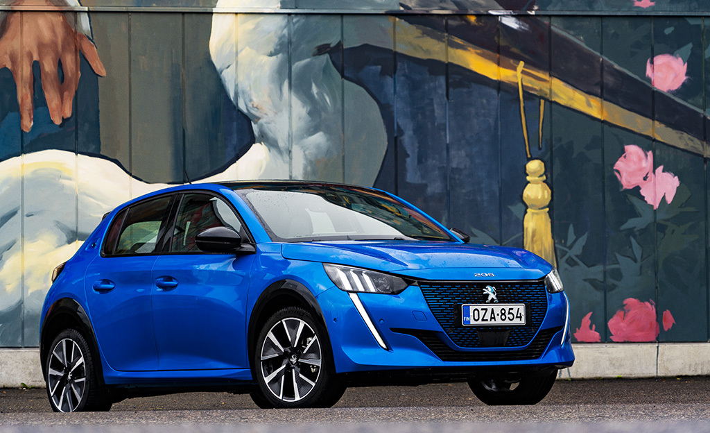Peugeot e-208