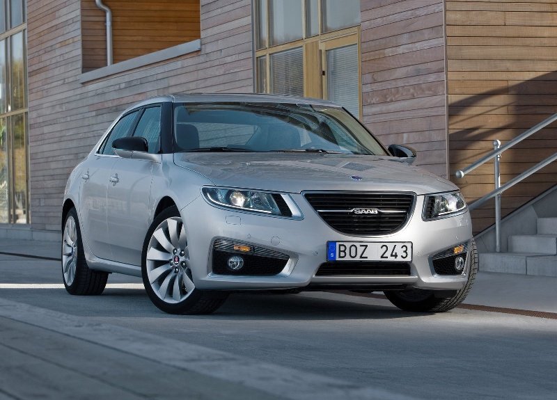 Autoesittely Saab 9-5 2010