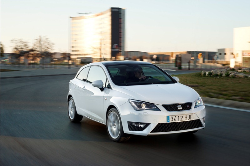 Autoesittely Seat Ibiza 2012