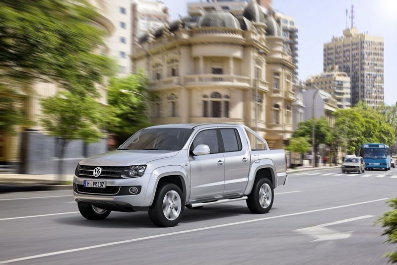 Autoesittely Volkswagen Amarok (2012)