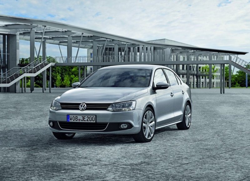 Autoesittely Volkswagen Jetta (2011)