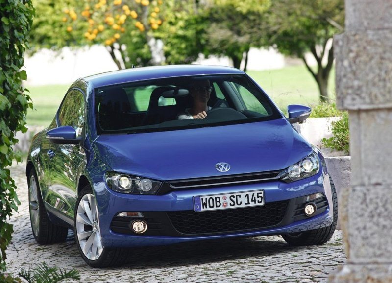Autoesittely Volkswagen Scirocco 2012