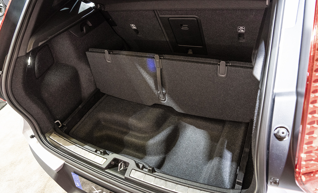 Volvo XC40 Recharge tavaratila