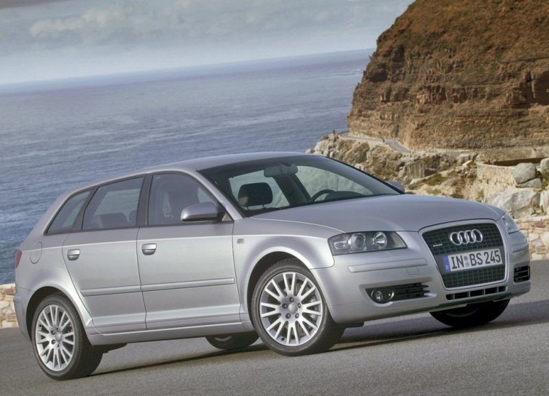 Autoesittely Audi A3 2003-2012