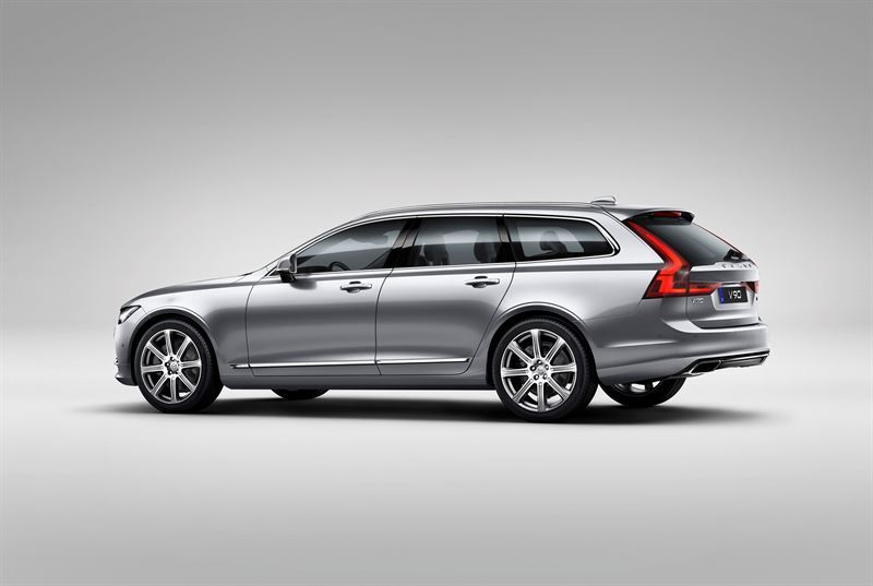 Volvo suosituin premium - katso huhtikuun myydyimmät automerkit